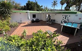 Fantastica Vivienda En Playa De San Agustin Con Piscina